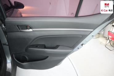 2018 - hyundai avante