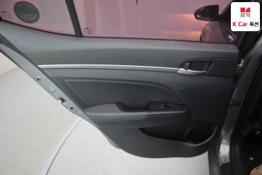 2018 - hyundai avante