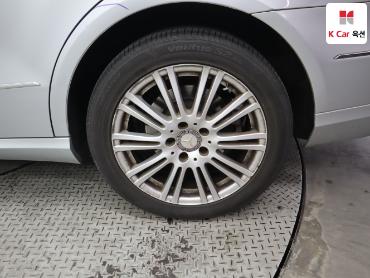 2012 - mercedes-benz e300