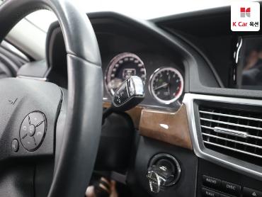 2012 - mercedes-benz e300