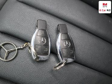 2012 - mercedes-benz e300