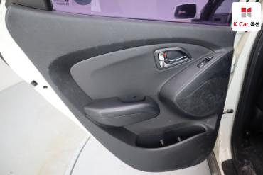 2012 - hyundai tucson