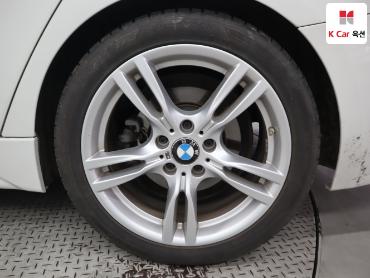 2018 - bmw 3 series