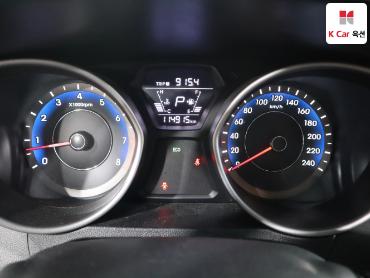 2014 - hyundai avante