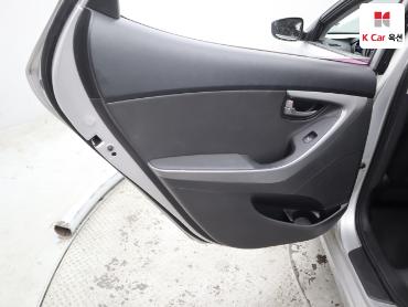 2014 - hyundai avante