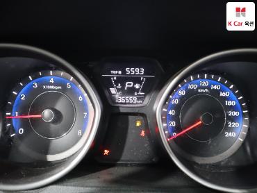 2014 - hyundai avante
