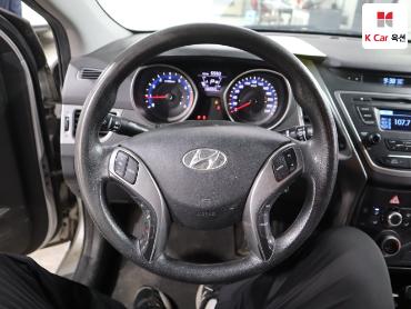 2014 - hyundai avante