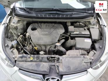 2014 - hyundai avante