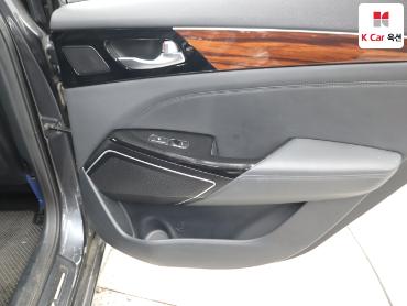 2017 - kia k7