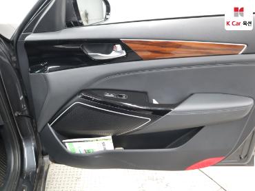 2017 - kia k7