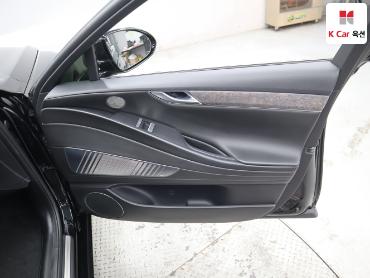2022 - genesis g80