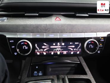 2022 - genesis g80