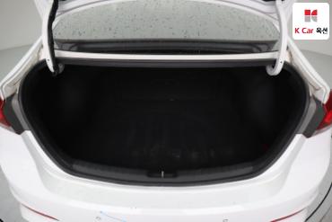 2016 - hyundai avante