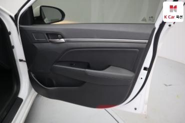 2016 - hyundai avante