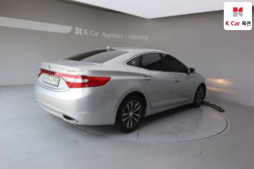 2012 - hyundai grandeur