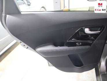 2020 - kia niro