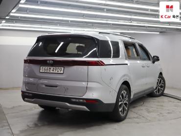 2021 - kia carnival