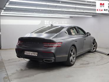 2022 - genesis g80