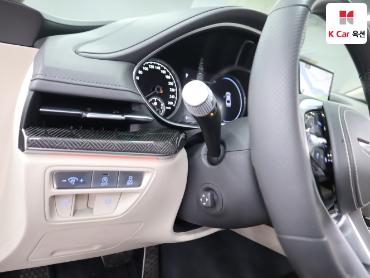 2022 - genesis g80