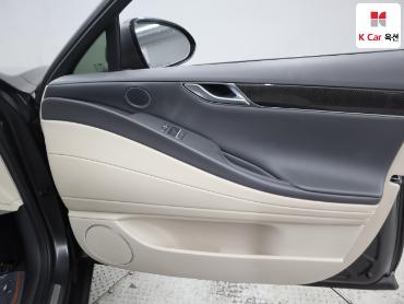 2022 - genesis g80