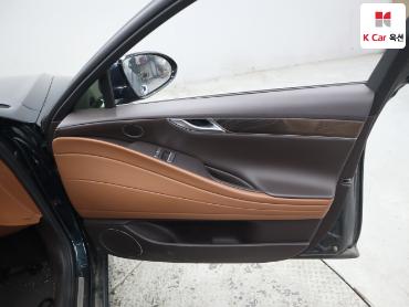 2022 - genesis g80