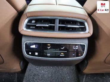 2022 - genesis g80