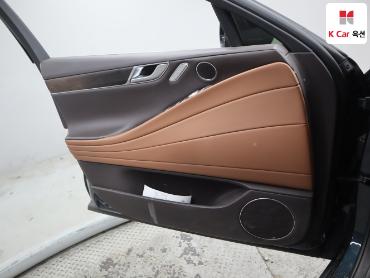 2022 - genesis g80
