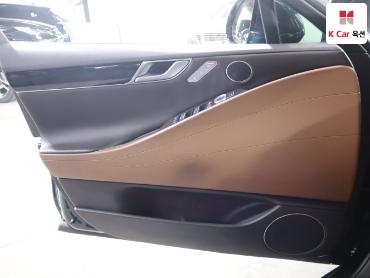 2022 - genesis g80