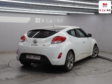2015 - hyundai veloster