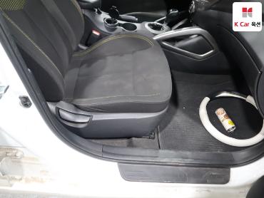 2015 - hyundai veloster