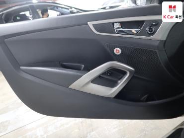 2015 - hyundai veloster