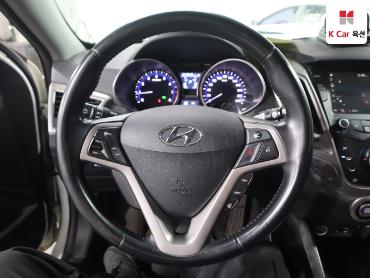 2015 - hyundai veloster