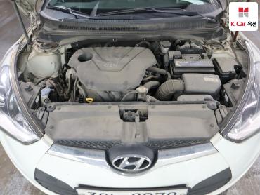 2015 - hyundai veloster
