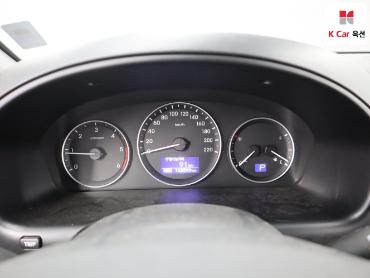 2021 - hyundai grand starex