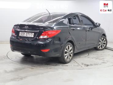 2017 - hyundai accent