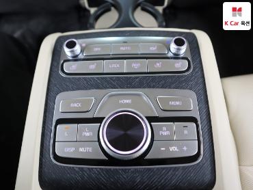 2023 - kia k9