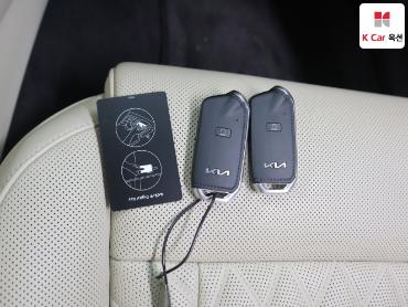 2023 - kia k9
