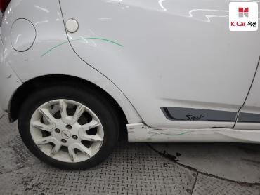 2015 - chevrolet spark