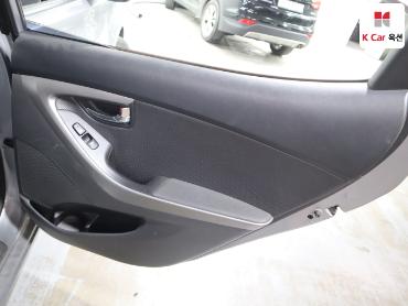 2013 - hyundai avante