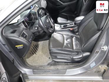 2013 - hyundai avante