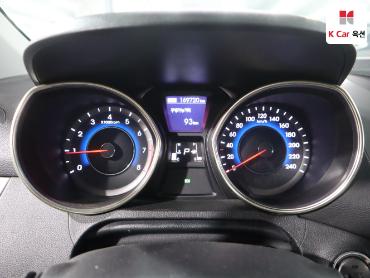 2013 - hyundai avante