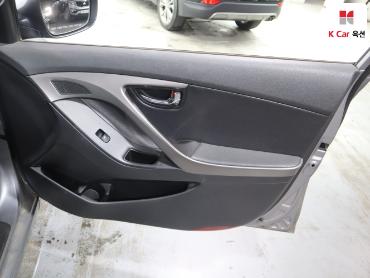 2013 - hyundai avante