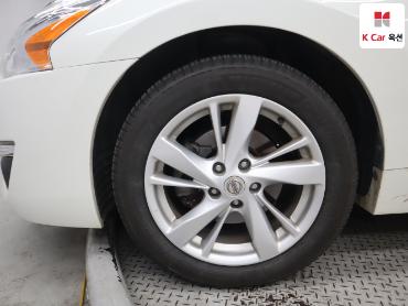 2014 - nissan altima
