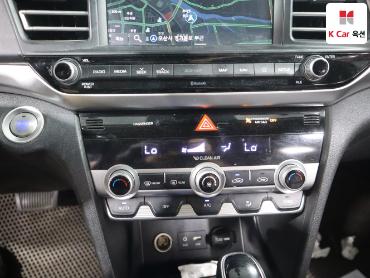 2019 - hyundai avante