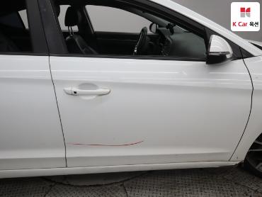 2019 - hyundai avante