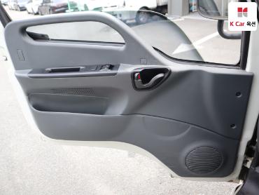 2009 - hyundai e-mighty