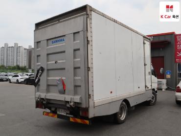 2009 - hyundai e-mighty