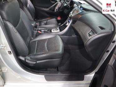 2011 - hyundai avante
