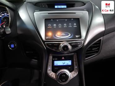 2011 - hyundai avante