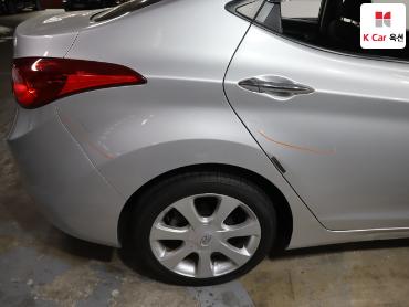 2011 - hyundai avante